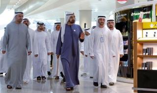 خلال زيارته مطار زايد الدولي.. محمد بن راشد: الإمارات ستظل محوراً رئيساً لحركة السفر العالمية