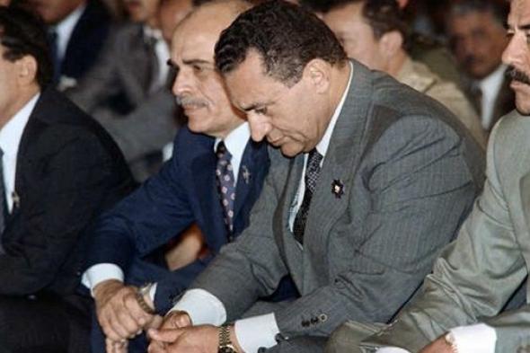 الرئيس مبارك يكشف عما طلبه العاهل الأردني وصدام حسين وخشي أن يثير انزعاج السعودية وما هو مقترح الرئيس صالح الذي رفضه الأول بشدة؟