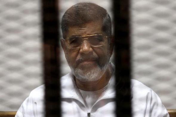 مرسي تحدث قبل موته بالمحكمة عن أسرار «لو كشفها لتم الإفراج عنه».. ما هي؟!