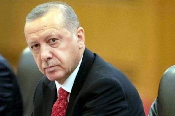 حاكم إسطنبول يطالب بوضع أردوغان بالسجن بعد إثبات تحويل الأموال للخارج