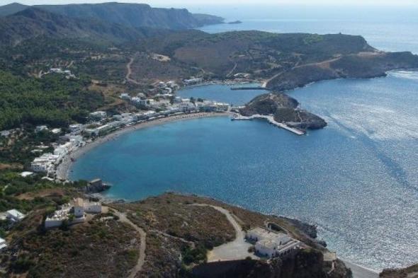 تقديم حوافز مميزة للعيش في جزيرة يونانية