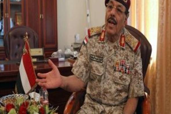 عاجـل: الجنرال الأحمر علي محسن يصدم الجميع ويقدم استقالته من منصبه للرئيس هادي.. ماذا حدث