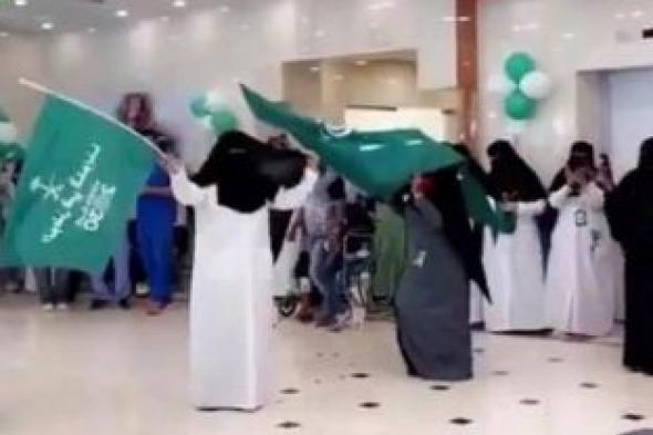 على أنغام "جانا الهوا".. مقطع رقص لموظفتين داخل مستشفى سعودي يثير الغضب