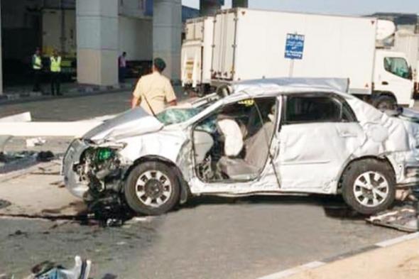 وفاة آسيوي إثر سقوط سيارته من مواقف قرية الشحن في مطار دبي