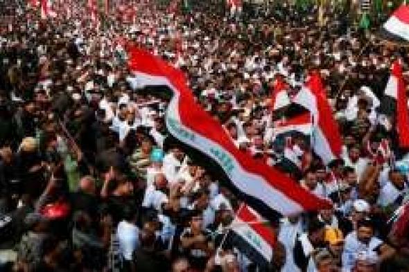 مظاهرات العراق.. قطع الإنترنت والسيطرة على ميناء أم قصر.. والمهدي يعلن وقوف القيادات الأمنية إلى جانبه