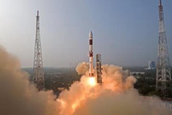 تكنولوجيا: الهند تنجح في إطلاق قمر صناعي يدرس الثقوب السوداء والأجرام السماوية