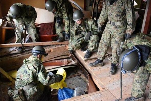 تضاؤل الأمل في إنقاذ مفقودين بعد أيام على زلزال اليابان