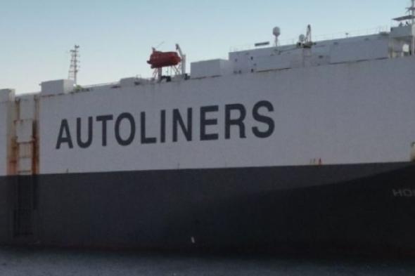 ميناء ينبع الصناعي يستقبل أول سفينة لشحن السيارات