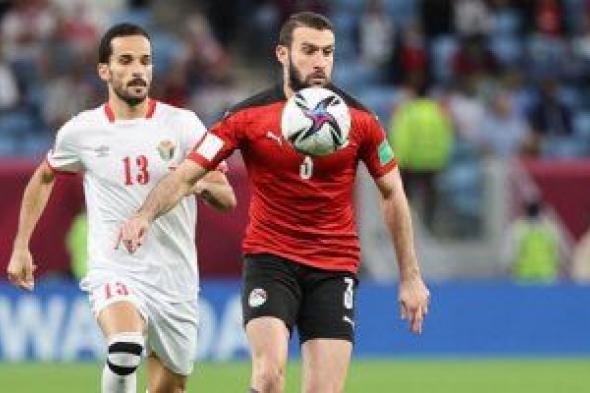 طبيب المنتخب: عمر كمال اشتكى من تقلص عضلى أمام تنزانيا وجاهز لمباراة موزمبيق