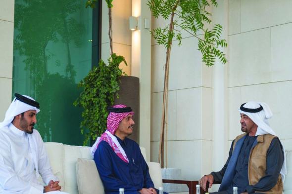 الامارات | رئيس الدولة يبحث العلاقات الأخوية مع رئيس مجلس الوزراء القطري