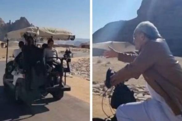 تراند اليوم : شاهد: الأمير الوليد بن طلال يقود دراجة هوائية ويطارد أحفاده بمدينة العلا