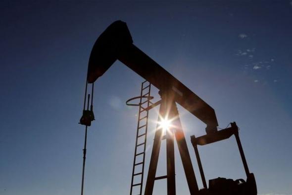 النفط يسجل "ومضة سعرية".. ارتفع لاعلى مستوى هذا العام وعاد أدراجه