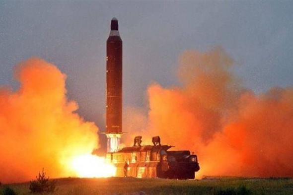 كوريا الشمالية تطلق صاروخًا باليستيًا تجاه البحر