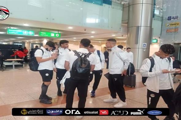 بعثة المنتخب الأوليمبي تغادر إلى الإمارات (صور)