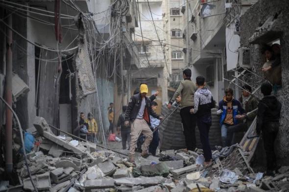 استشهاد 32 فلسطينياً في غارات وقصف إسرائيلي على قطاع غزة
