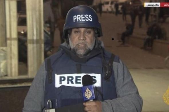مراسل قناة "الجزيرة" وائل الدحدوح يصل إلى "قطر" لتلقي العلاج (فيديو)