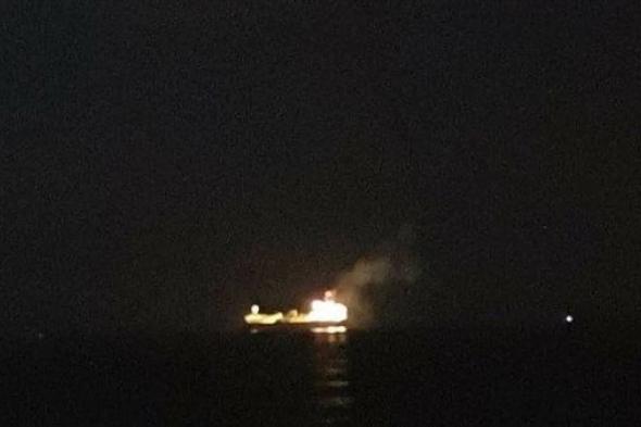الحوثيون يقصفون سفينة أمريكية .. والصحافة العبرية: لم يتأثروا بإدراجهم كمنظمة إرهابية