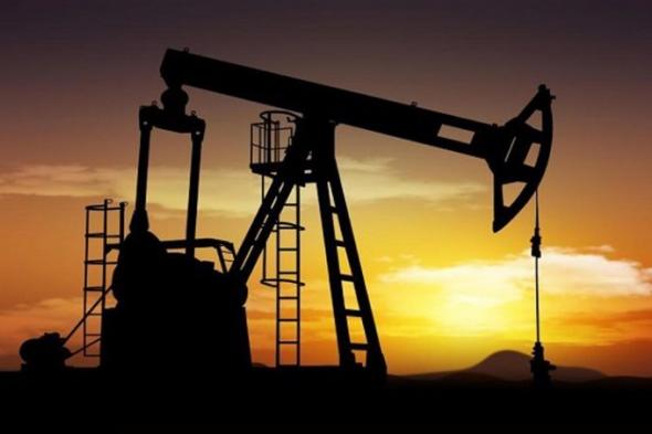 تراجع أسعار النفط وبرنت يسجل 77.71 دولارا للبرميل