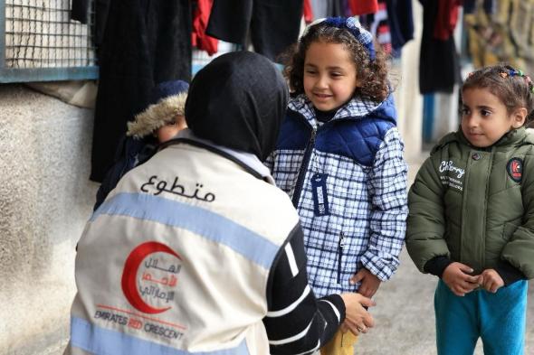 الامارات | الهلال الأحمر الإماراتي يواصل توزيع المساعدات الإغاثية على أهالي قطاع غزة