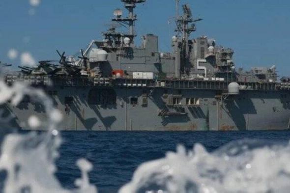 الجيش الأمريكي يعلن ضرب وتدمير صاروخ حوثي مضاد للسفن