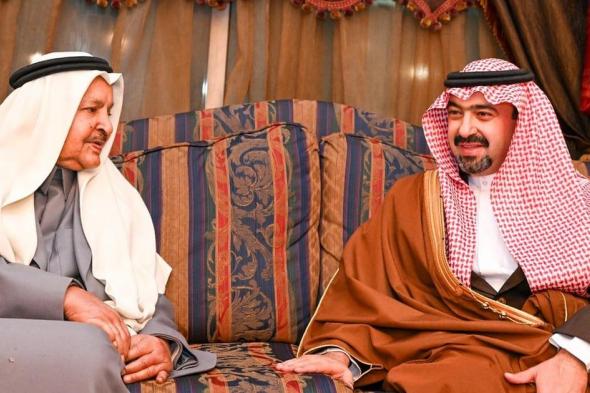 نائب أمير تبوك يواسي "الشيخ أحمد الخريصي" في وفاة زوجته