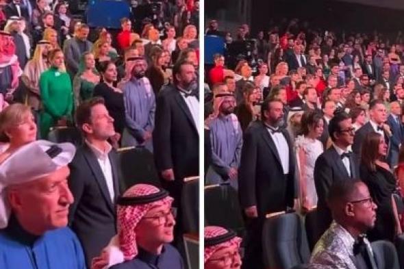 تراند اليوم : شاهد: لحظة عزف النشيد الوطني السعودي في بداية حفل ⁦‪JoyAwards ‬⁩ بالرياض