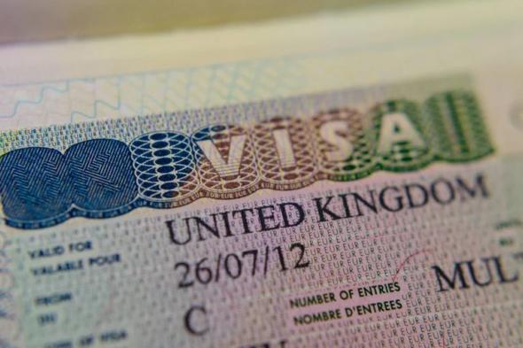 بداية من الشهر المقبل.. بريطانيا تسهّل الفيزا للسعوديين بتصريح سفر إلكتروني