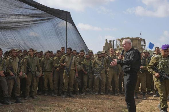 وزير الدفاع الإسرائيلي: "حماس" تنهار في الأنفاق التي حفرتها لاستخدامها ضدنا