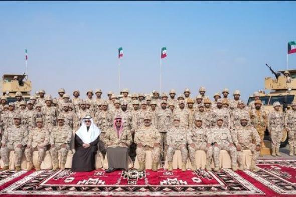 وزير جديد ينضم للحكومة الكويتية ورئيس الوزراء يؤدي اليمين نائبًا للأمير