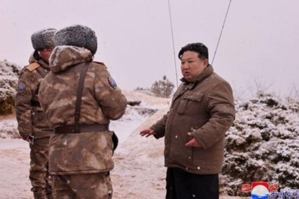 زعيم كوريا الشمالية أشرف على اختبار إطلاق صواريخ كروز من غواصة