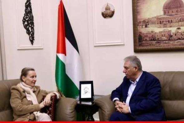 السفير الفلسطيني يلتقي مدير شؤون وكالة الاونروا في لبنان