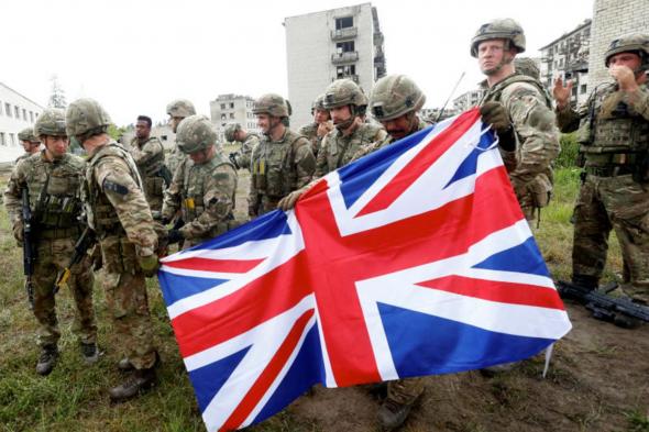 بريطانيا: لن نرسل قوات برية إلى اليمن