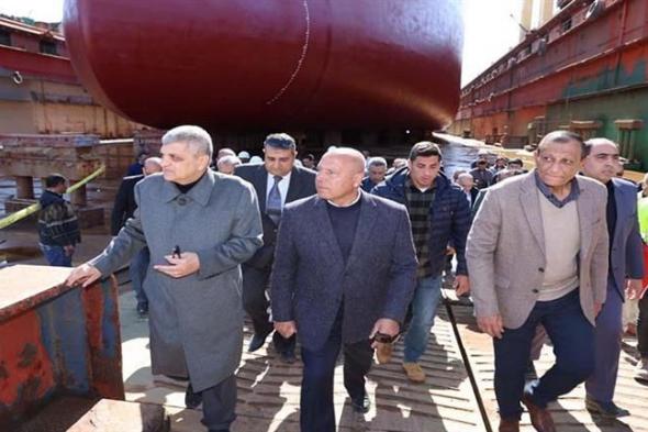 وزير النقل ورئيس هيئة قناة السويس يتفقدان مشروعات تطوير ميناء بورتوفيق