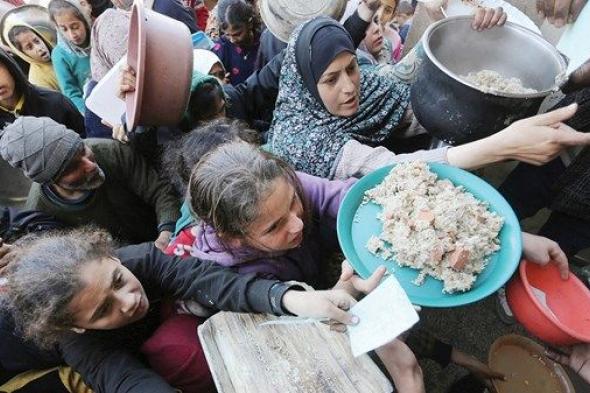 نقص الطعام والوقود والأدوية يهدد بكارثة إنسانية في خان يونس