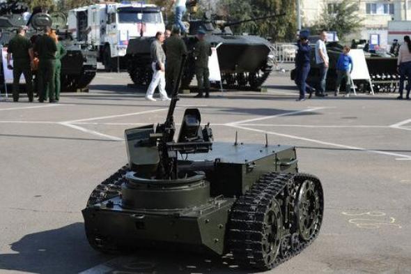 روسيا تختبر روبوتا عسكريا جديدا
