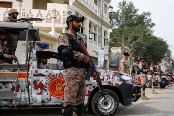 باكستان.. مقتل 12 شخصًا في انفجار قنبلة بمكتب مرشح للانتخابات