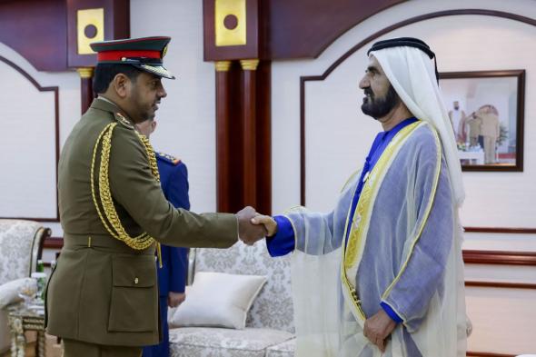 الامارات | محمد بن راشد يستقبل عدداً من القيادات العسكرية في الدولة