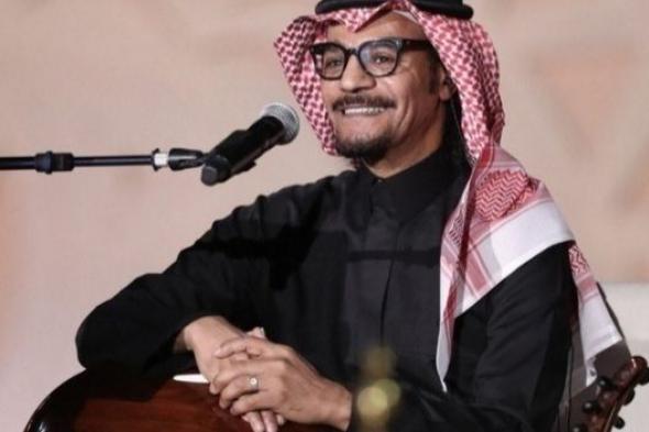 السعودية | رابح صقر .. يصدح بصوته على مسرح قرية “مهرجان خادم الحرمين الشريفين للهجن”