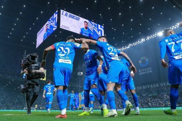 الهلال يتوج بكأس موسم الرياض بعد الفوز على النصر بثنائية