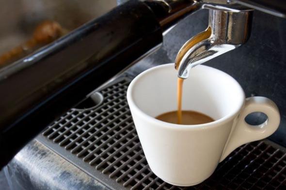 الامارات | فصل مدير مدرسة ياباني شرب قهوة تقدّر بـ 3 دولارات من ماكينة المدرسة