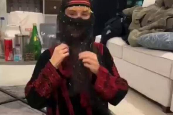 مفاجأة مثيرة: بلال الشمري يشارك فيديو لزوجته البريطانية بإطلالة تقليدية تحظى بتفاعل واسع