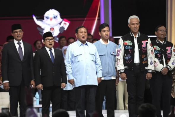 سباق ثلاثي لانتخاب رئيس إندونيسي جديد