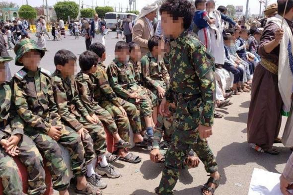 الحوثيون يحولون مدارس اليمن إلى معسكرات تدريب