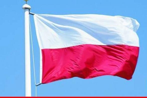 وزير الزراعة البولندي يعتذر عن اعتراض مزارعين بولنديين شاحنات حبوب أوكرانية وإفراغ حمولتها