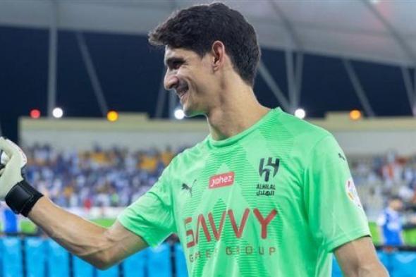 ياسين بونو : الهلال ينافس دائما على كل البطولات