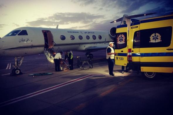 نقل مواطنين بطائرة الإخلاء الطبي من القاهرة للعلاج في المملكة