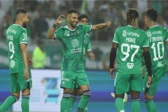 الدوري السعودي.. أهلي جدة يتعادل مع الاخدود في الشوط الاول