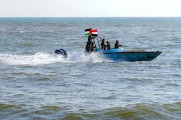 الخليج اليوم .. العقوبات الأميركية على الحوثيين بسبب هجمات البحر الأحمر تدخل حيز التنفيذ