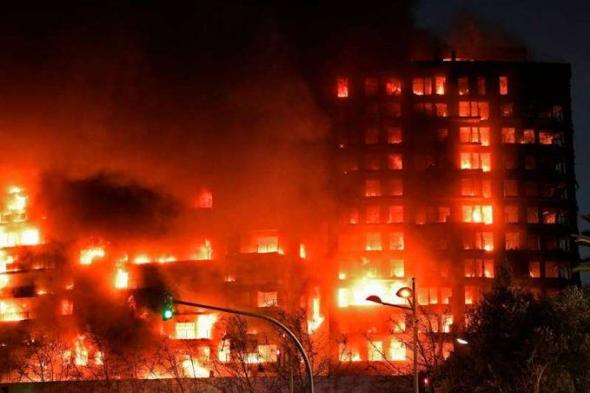 مقتل 4 أشخاص جراء حريق في مبنى سكني بإسبانيا