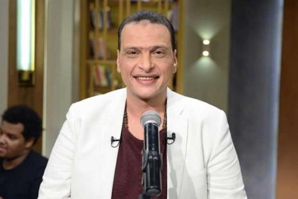 وائل الفشني: "اشتغلت نقاش وقهوجي في بدايتي وتعرضت لعلقة موت بمولد طنطا"